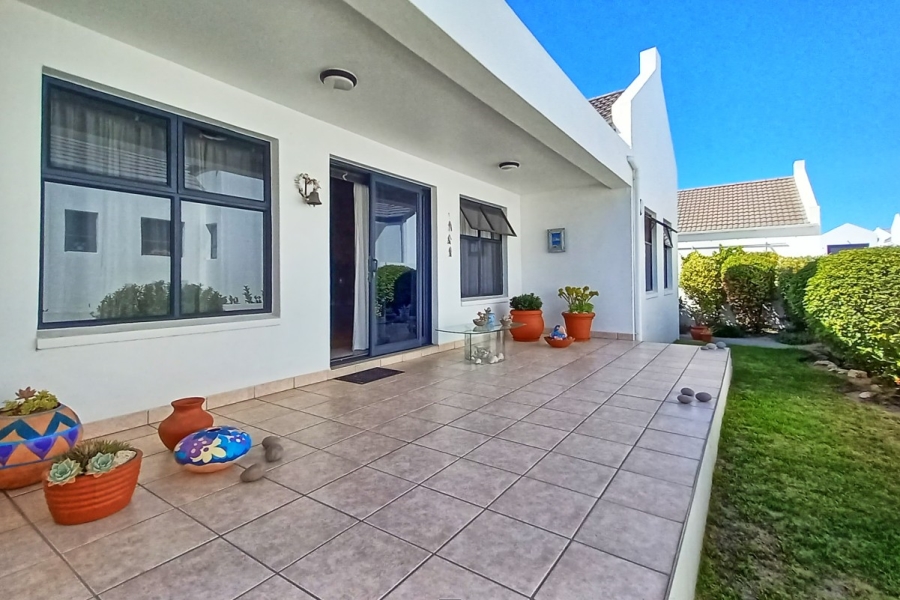 5 Bedroom Property for Sale in Shelley Point Western Cape